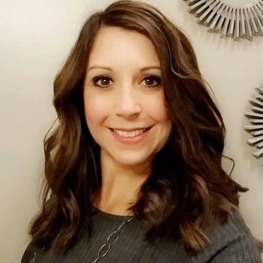 Meet your Posher, Jennifer